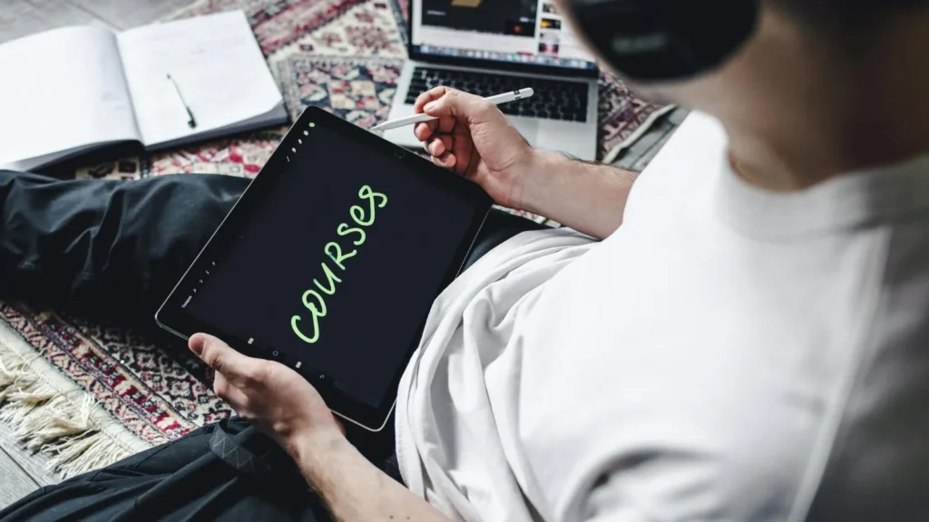 أفضل تطبيقات تعلم لغة بالذكاء الاصطناعي 2025