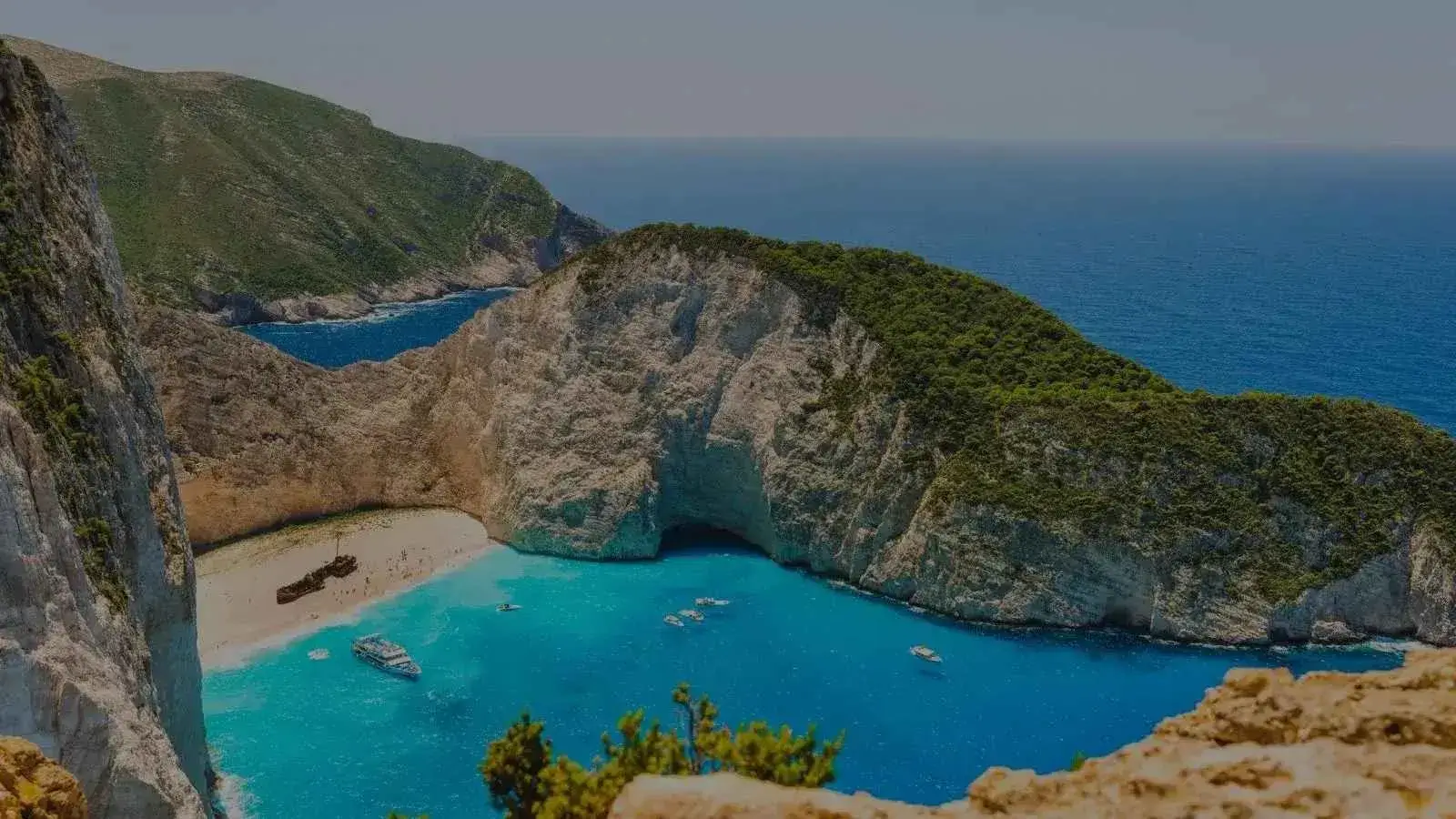 أهلًا بك في نافذتك